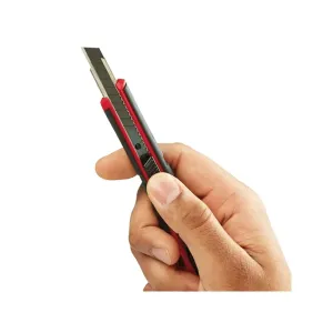 48221960 Pocket knife with 9mm snap-off blade, Milwaukee brand.