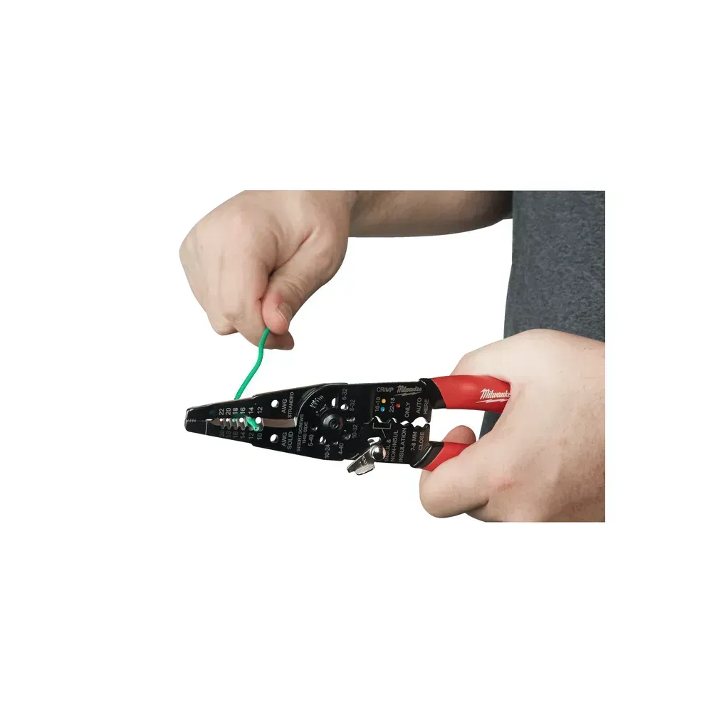 MILWAUKEE multi-purpose wire stripper with crimper