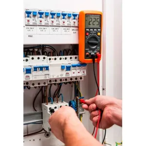Universal multimeter with continuity test, diode check, and memory storage