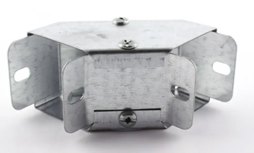 E301 - 75x75mm 90 Galv Bend With Top Lid E301