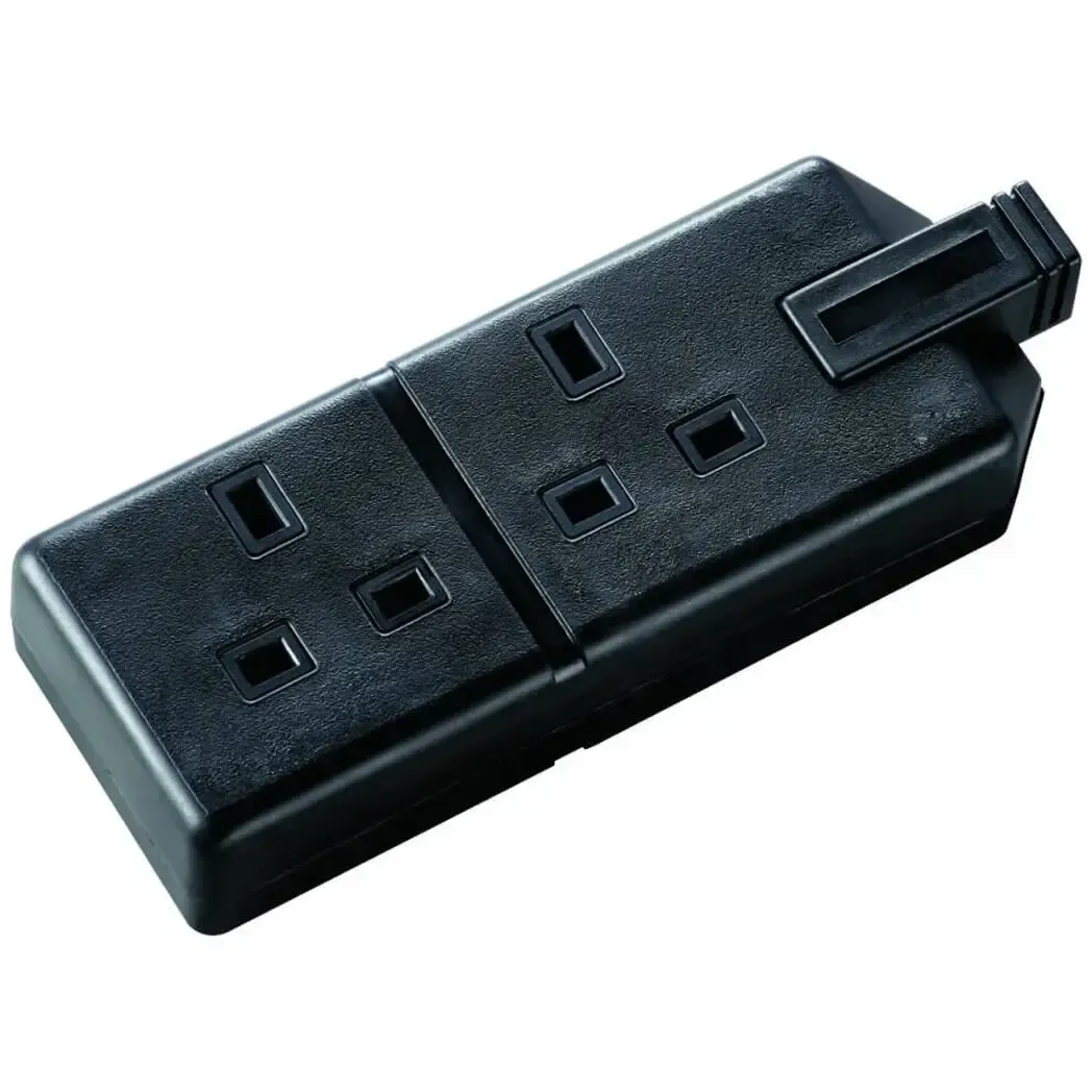 ELS132B01 - Trailing Socket 2G 13A Fused Black Permaplug
