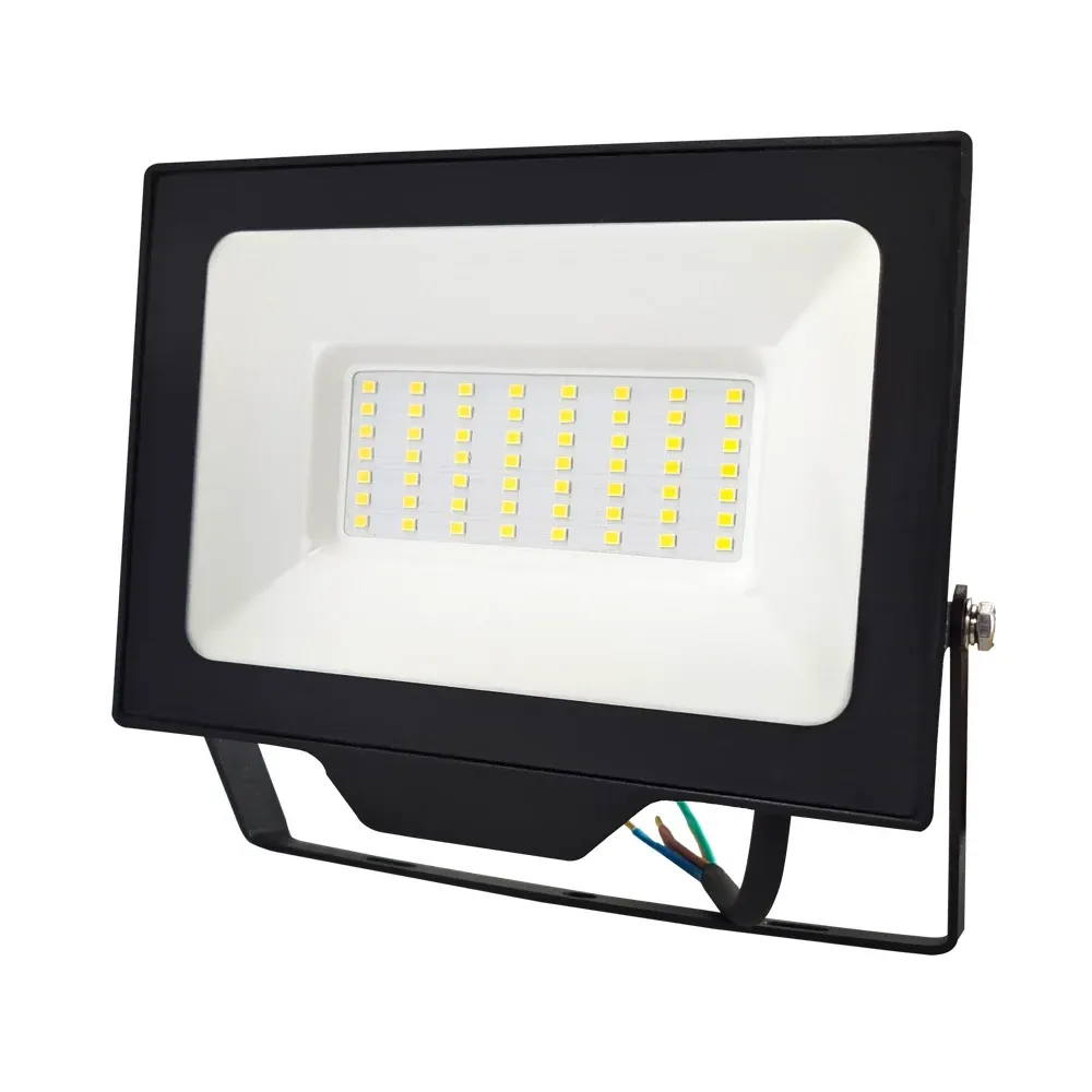 LUXUS 50W LED floodlight with 4500 lumen wide beam