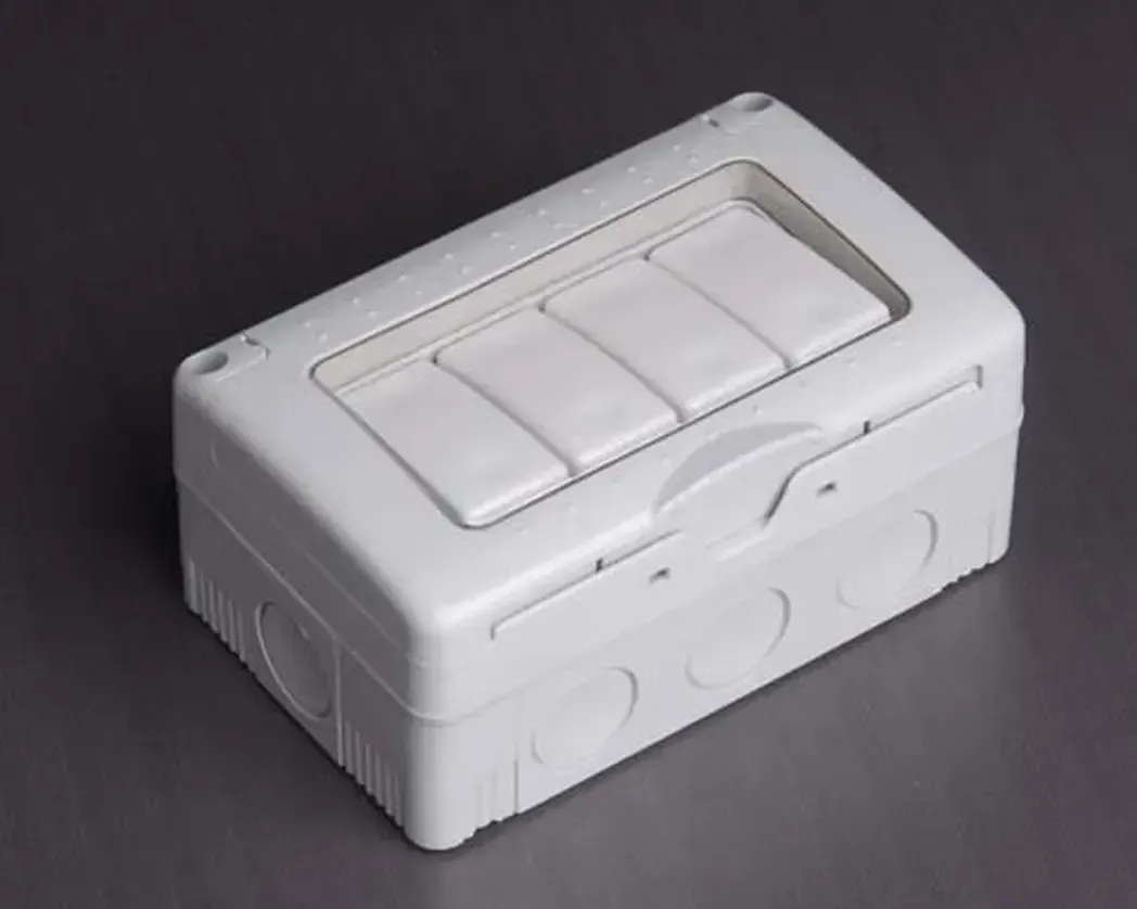 L4G2WP - Evolec Switch 4 Gang 2W 10A IP55