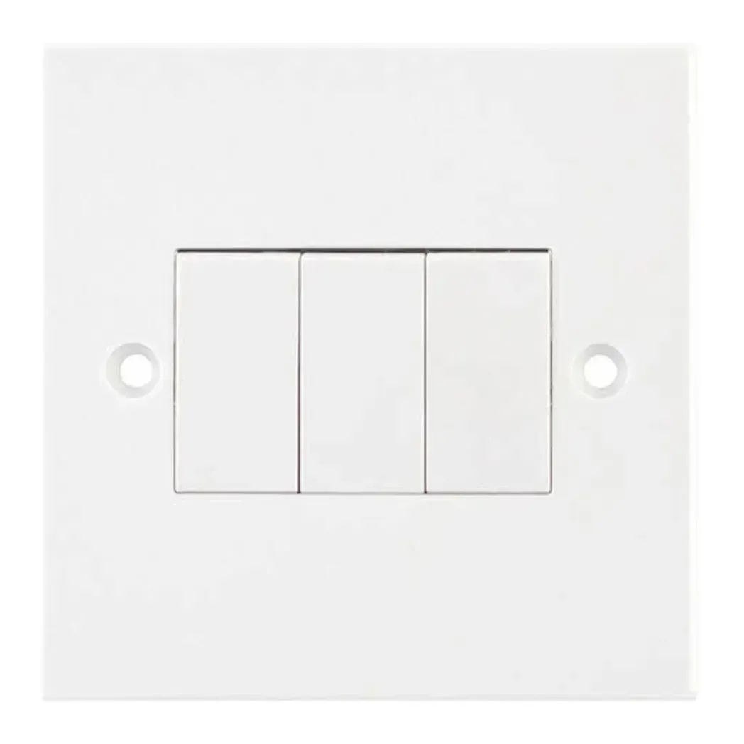 LG203 - Selectric 10A Switch 3 Gang 2 Way