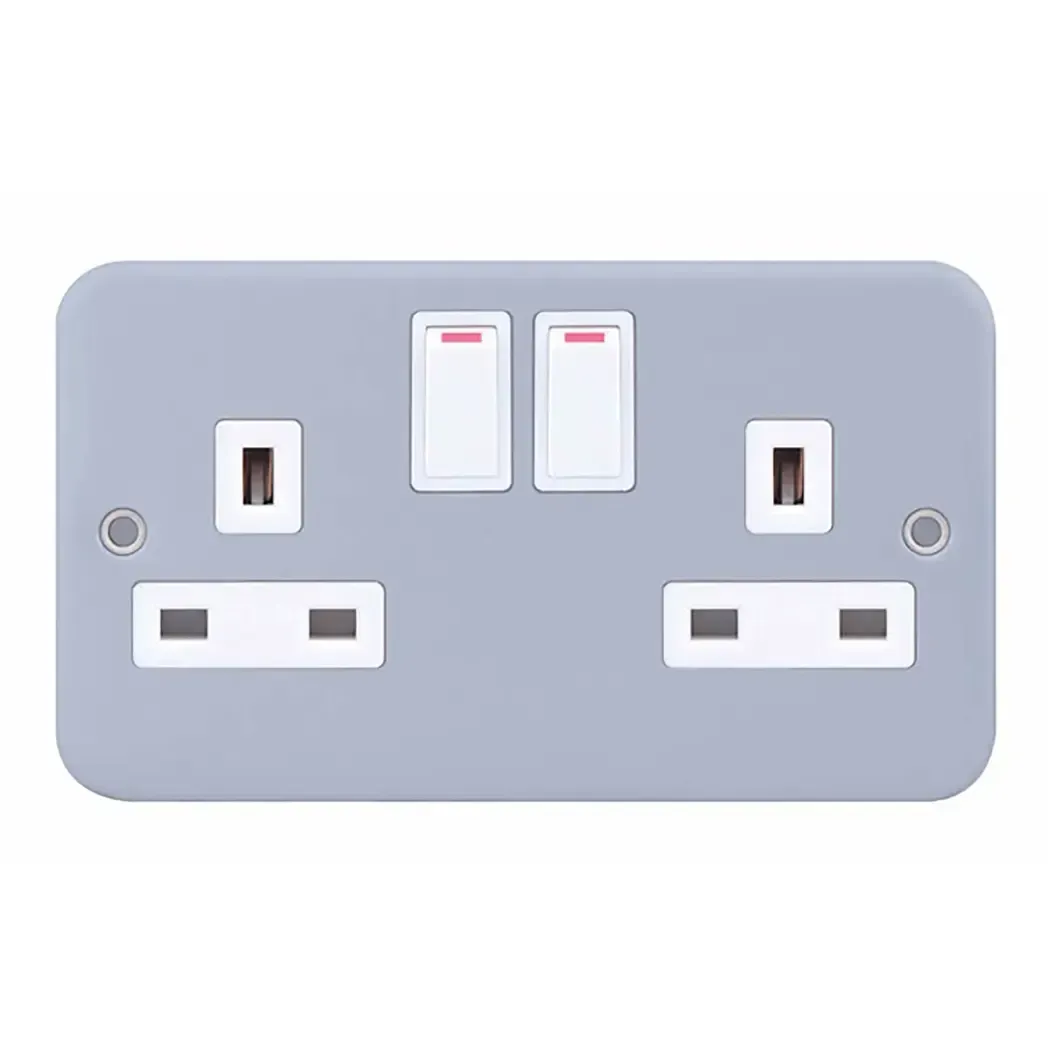 LG9098MB - Selectric 13A Metal Clad Switched Socket 2 Gang