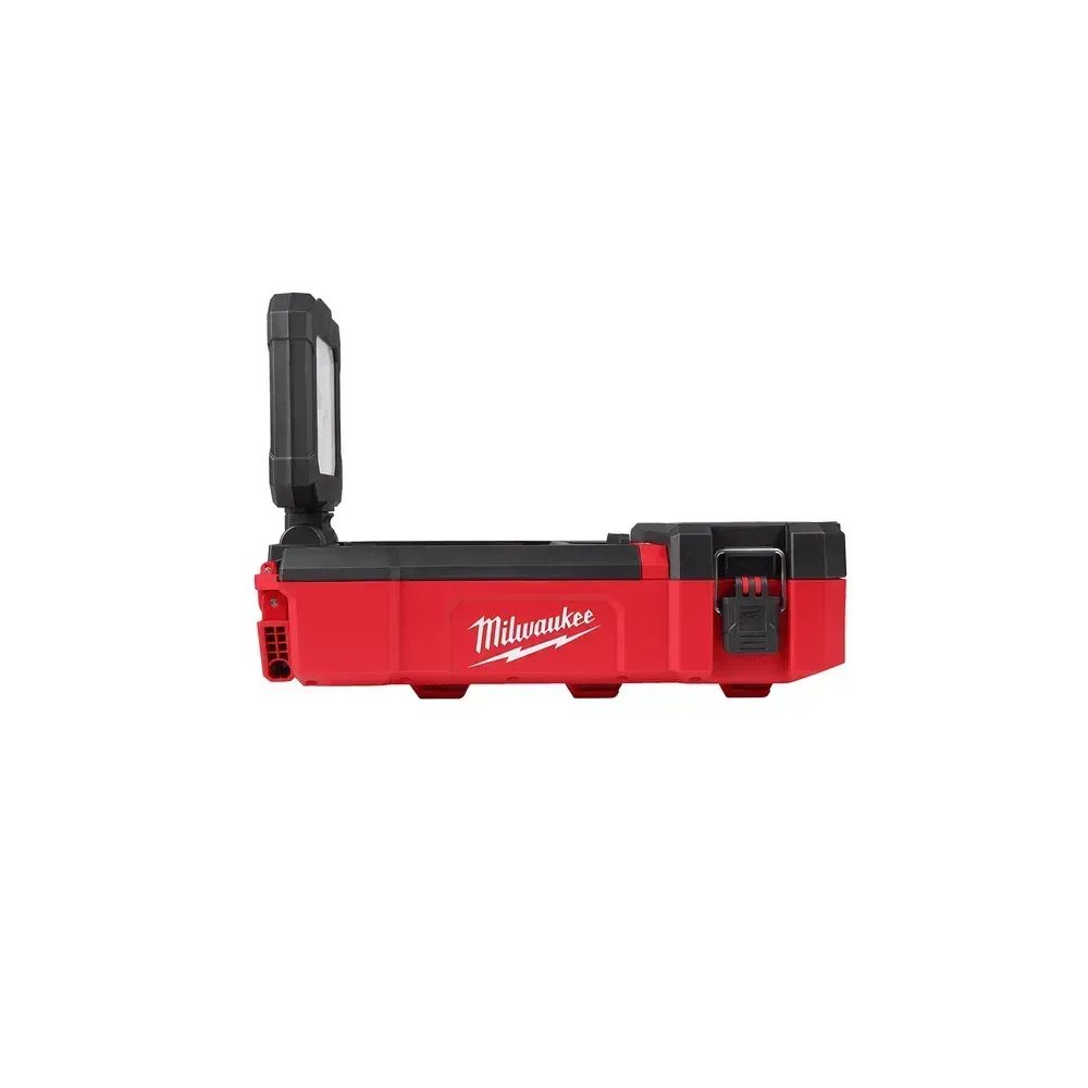 MILWAUKEE M12 PACKOUT area light with 1400 lumens output