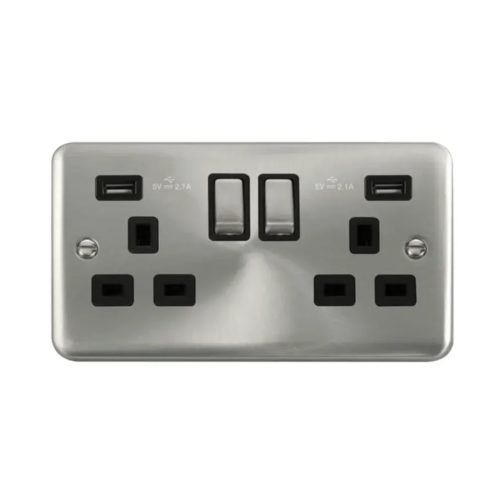 Click DPSC580BK black double switched socket twin USB ports